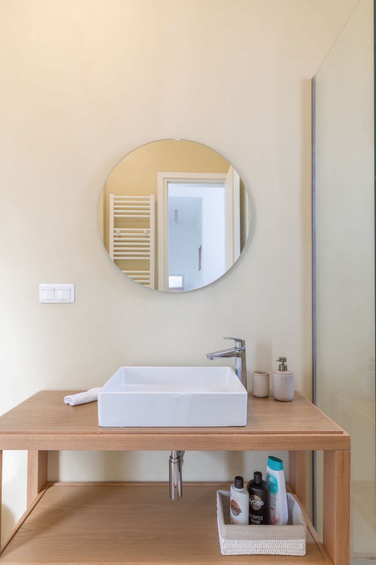 Bathroom 2. Ground floor.
